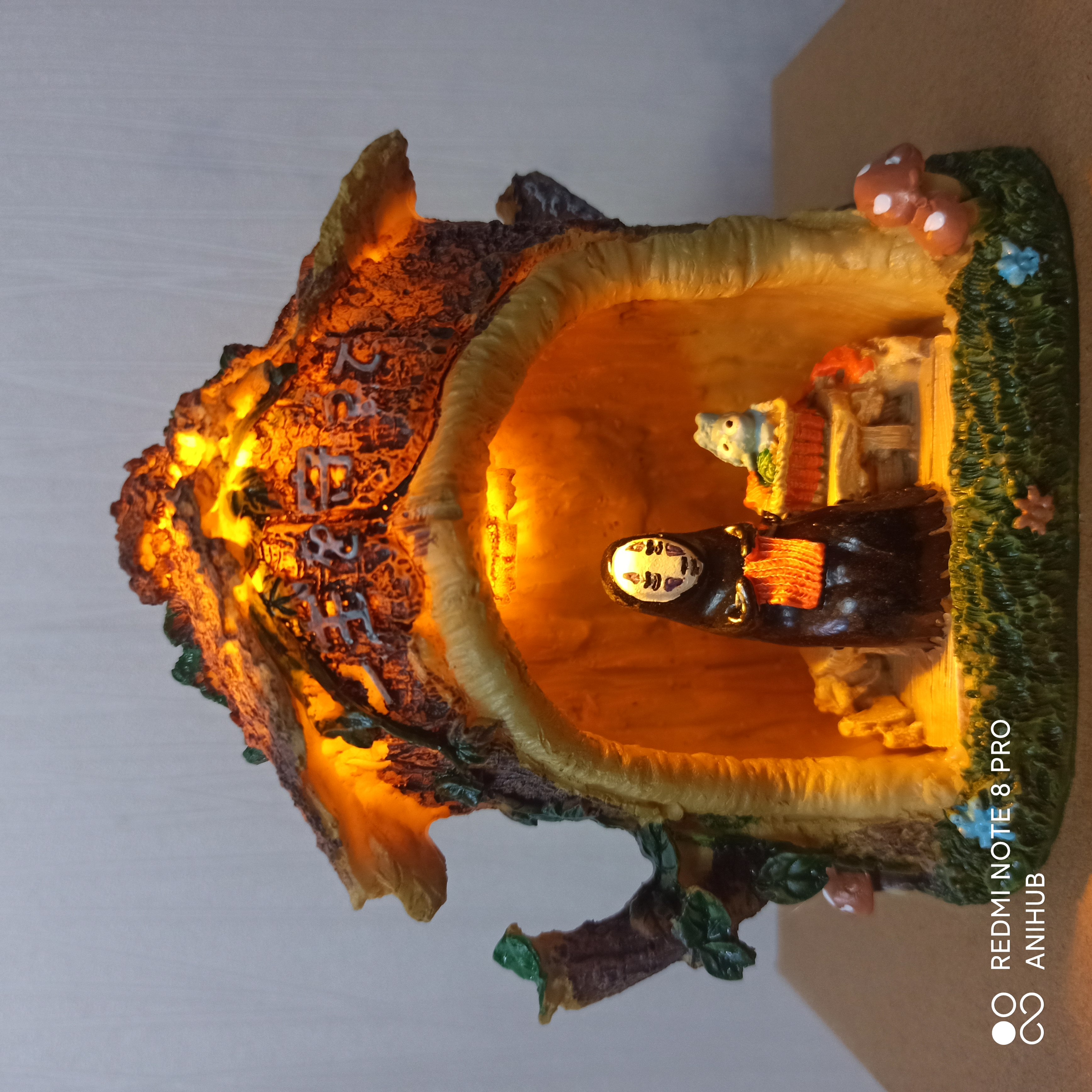 Ghost sewing lamp
