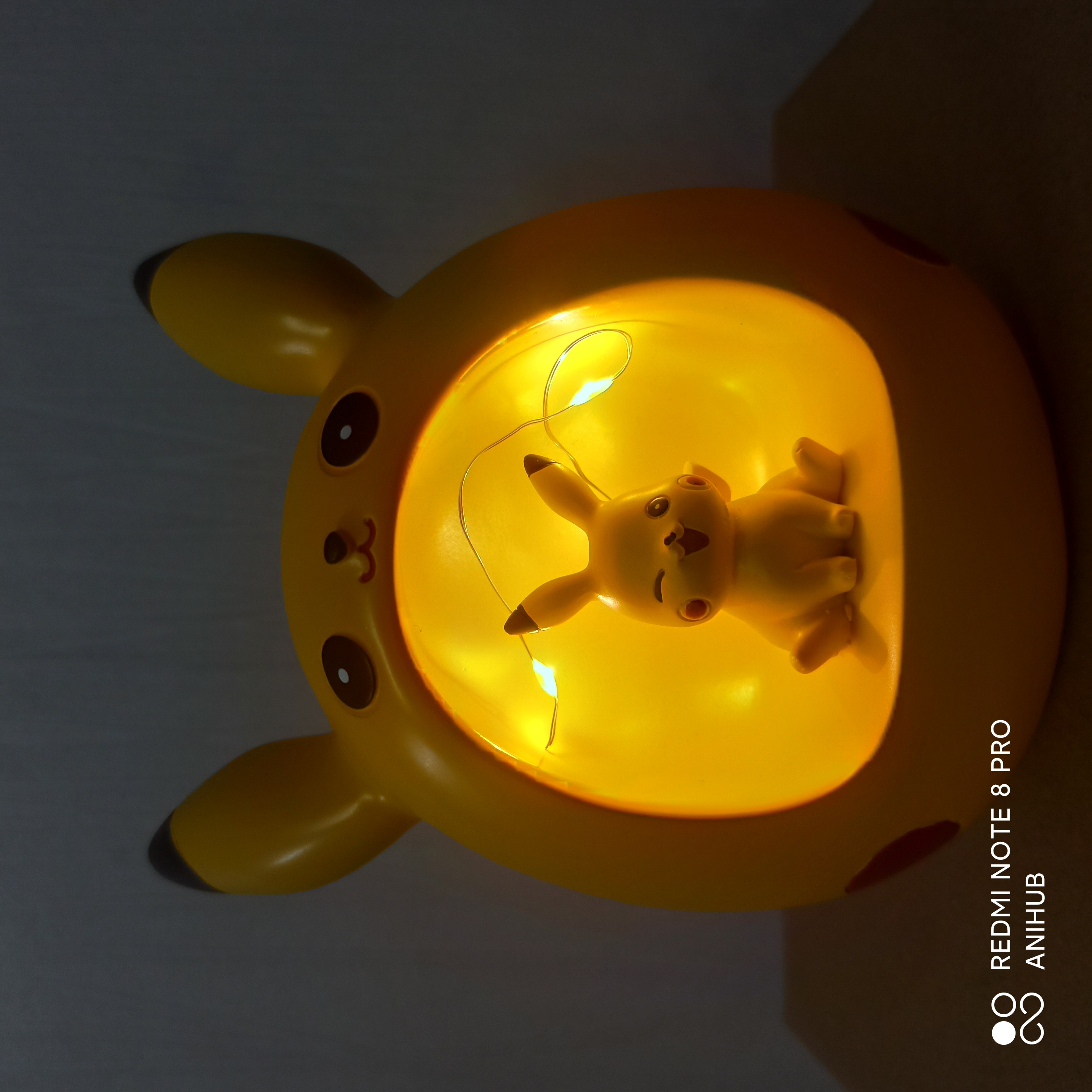 Pikachu sitting lamp