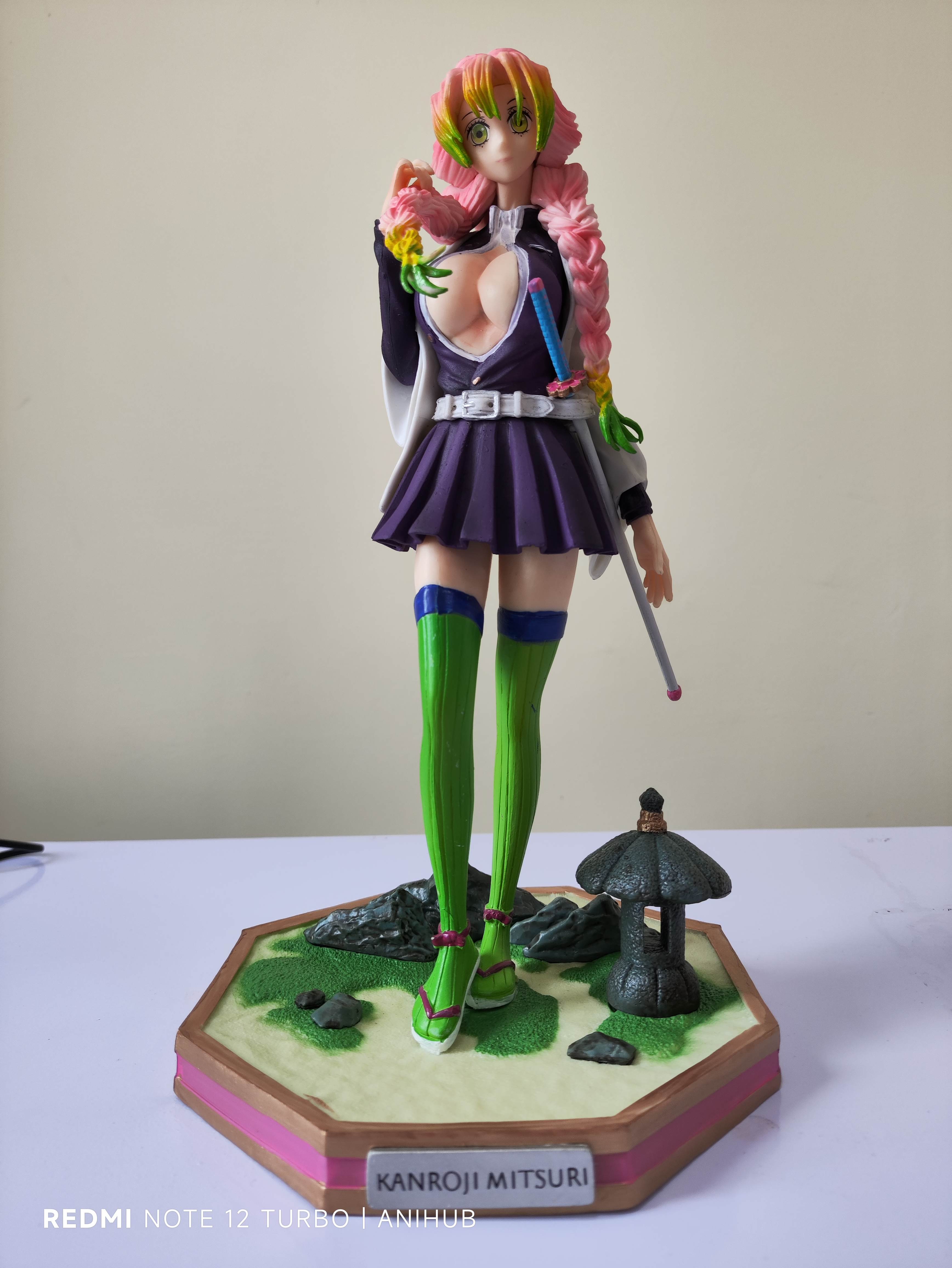 Love Hashira Demon Salyer Statue
