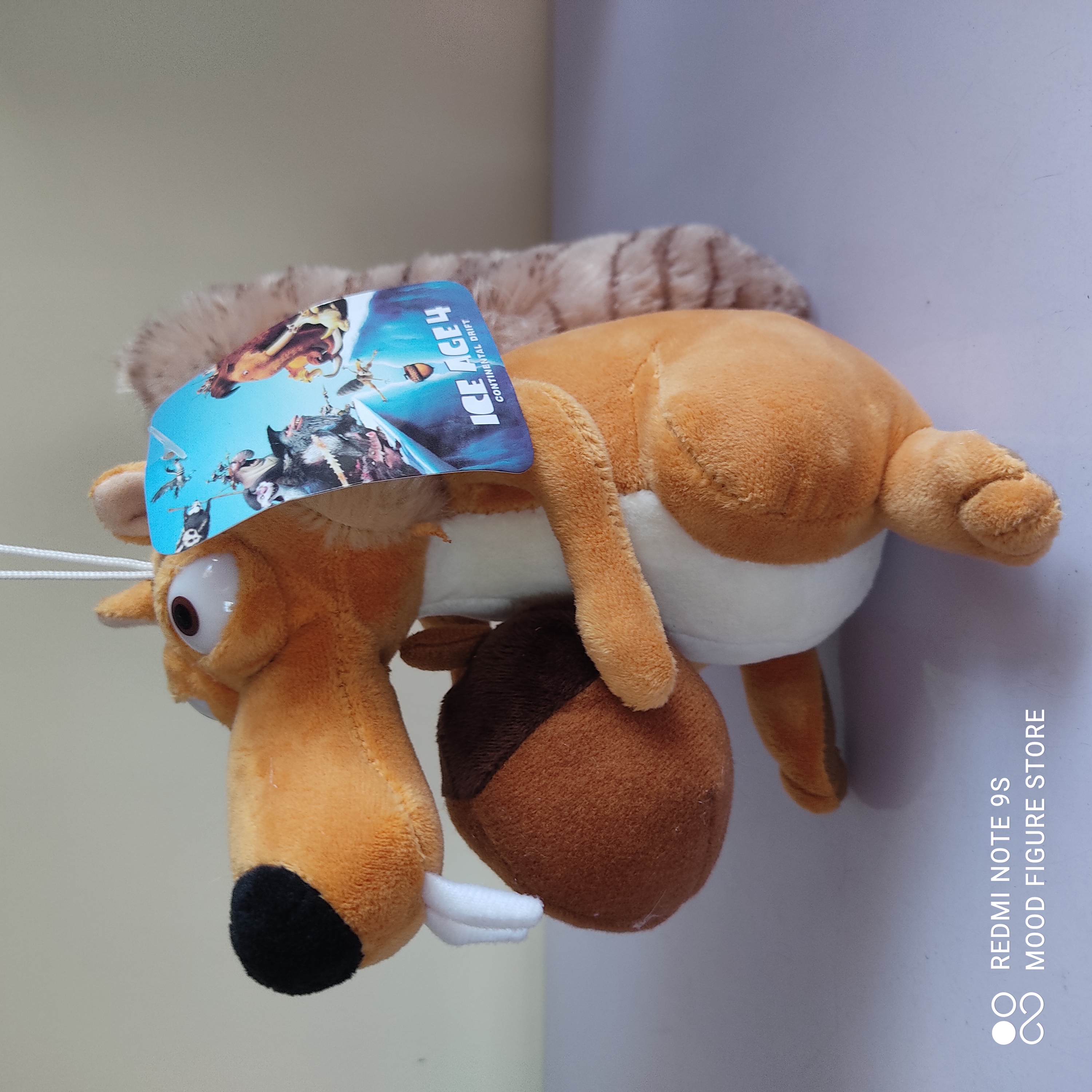 Ice Age Plush With Seeds (Male)
