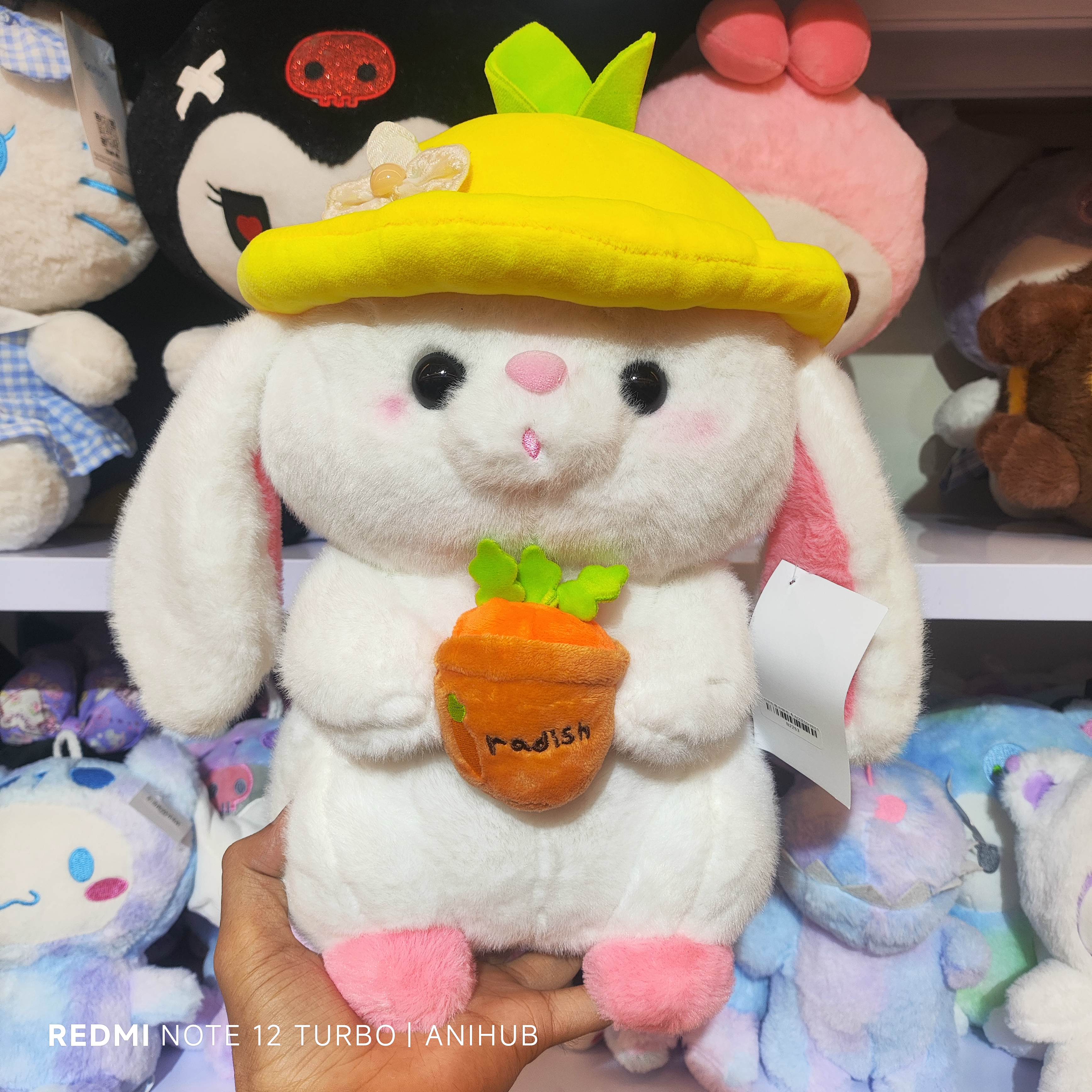 Bunny Holding Carrot 40cm