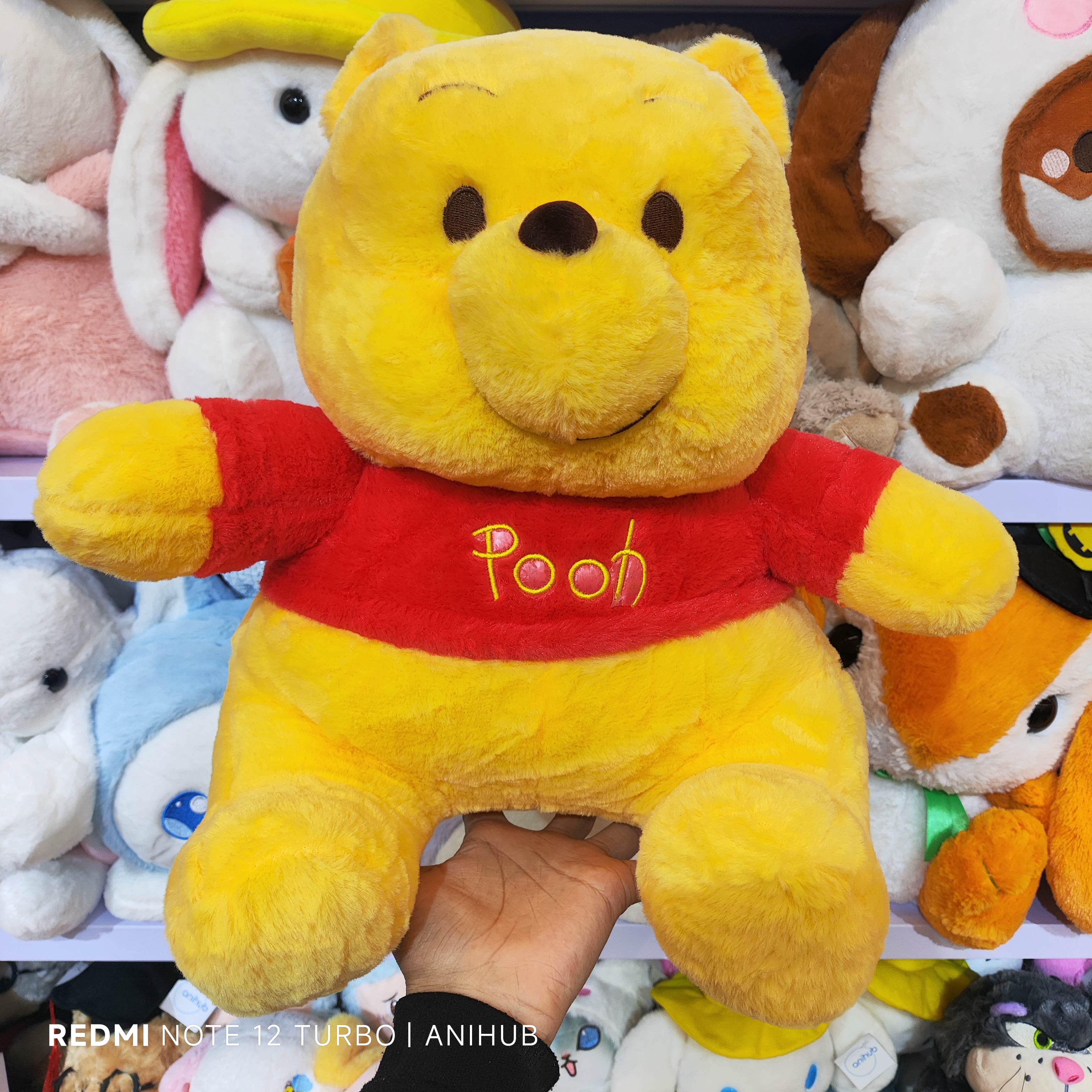Pooh Sitting 40cm